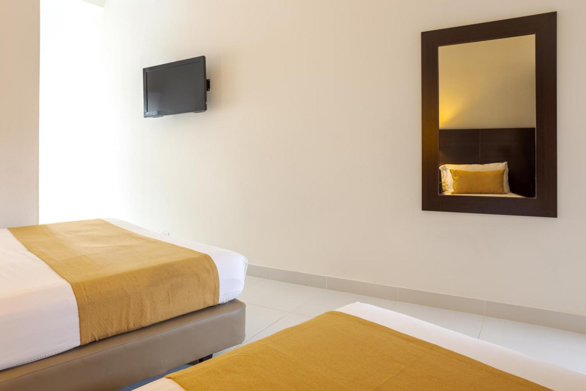Hotel Manantial Melgar Extérieur photo